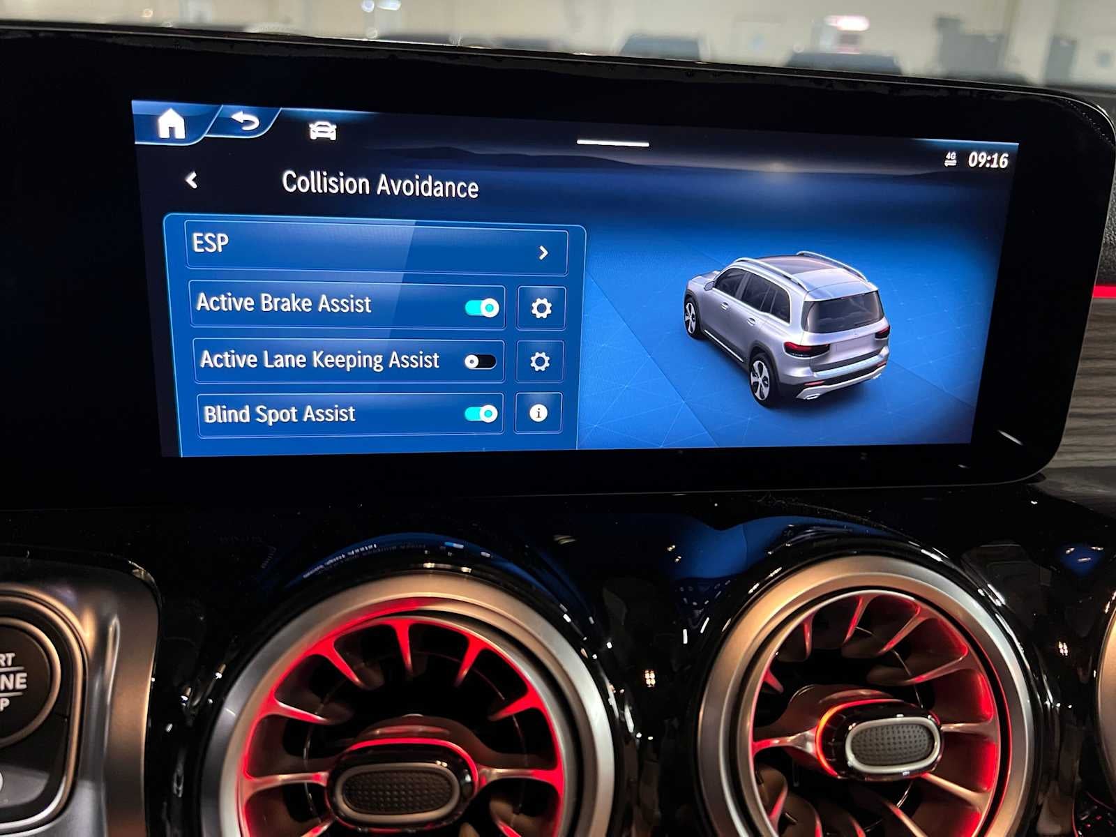 2026 Mercedes-Benz GLB 250 4MATIC® SUV