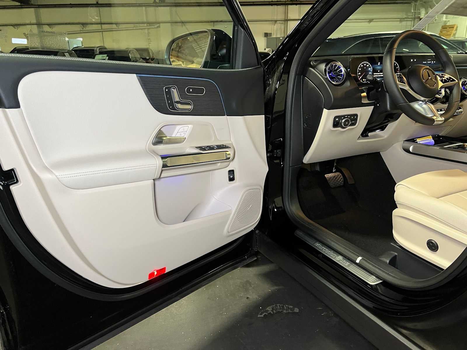 2026 Mercedes-Benz GLB 250 4MATIC® SUV