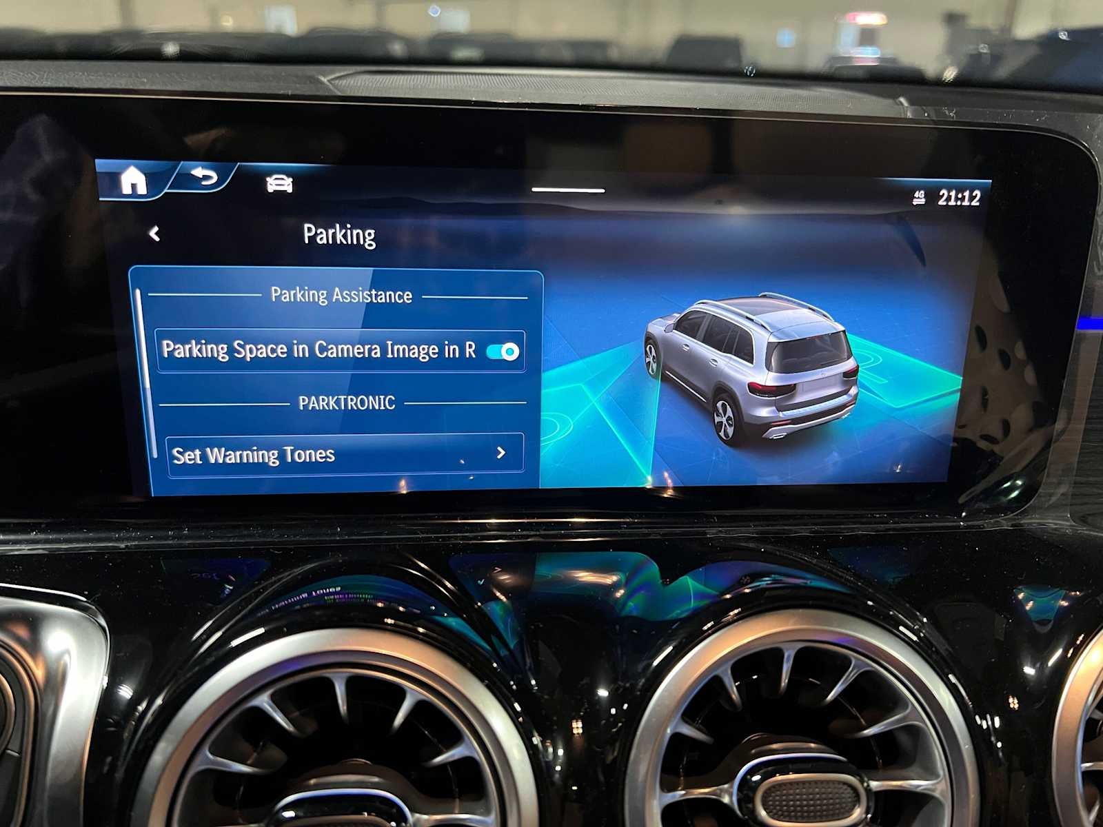 2026 Mercedes-Benz GLB 250 4MATIC® SUV