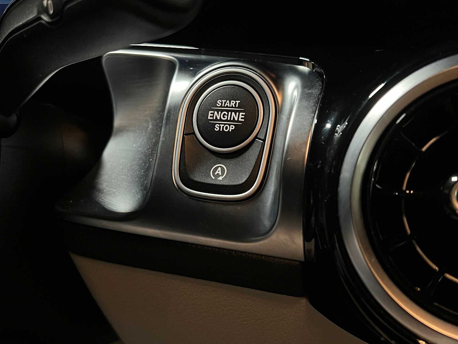 2025 Mercedes-Benz GLB GLB 250