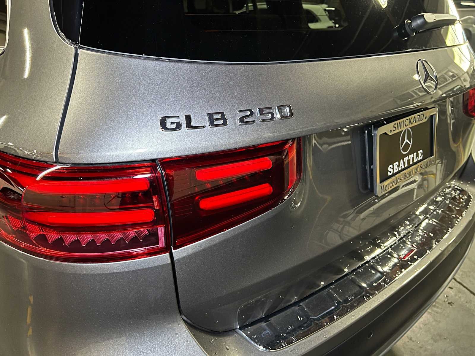 2026 Mercedes-Benz GLB 250 4MATIC® SUV