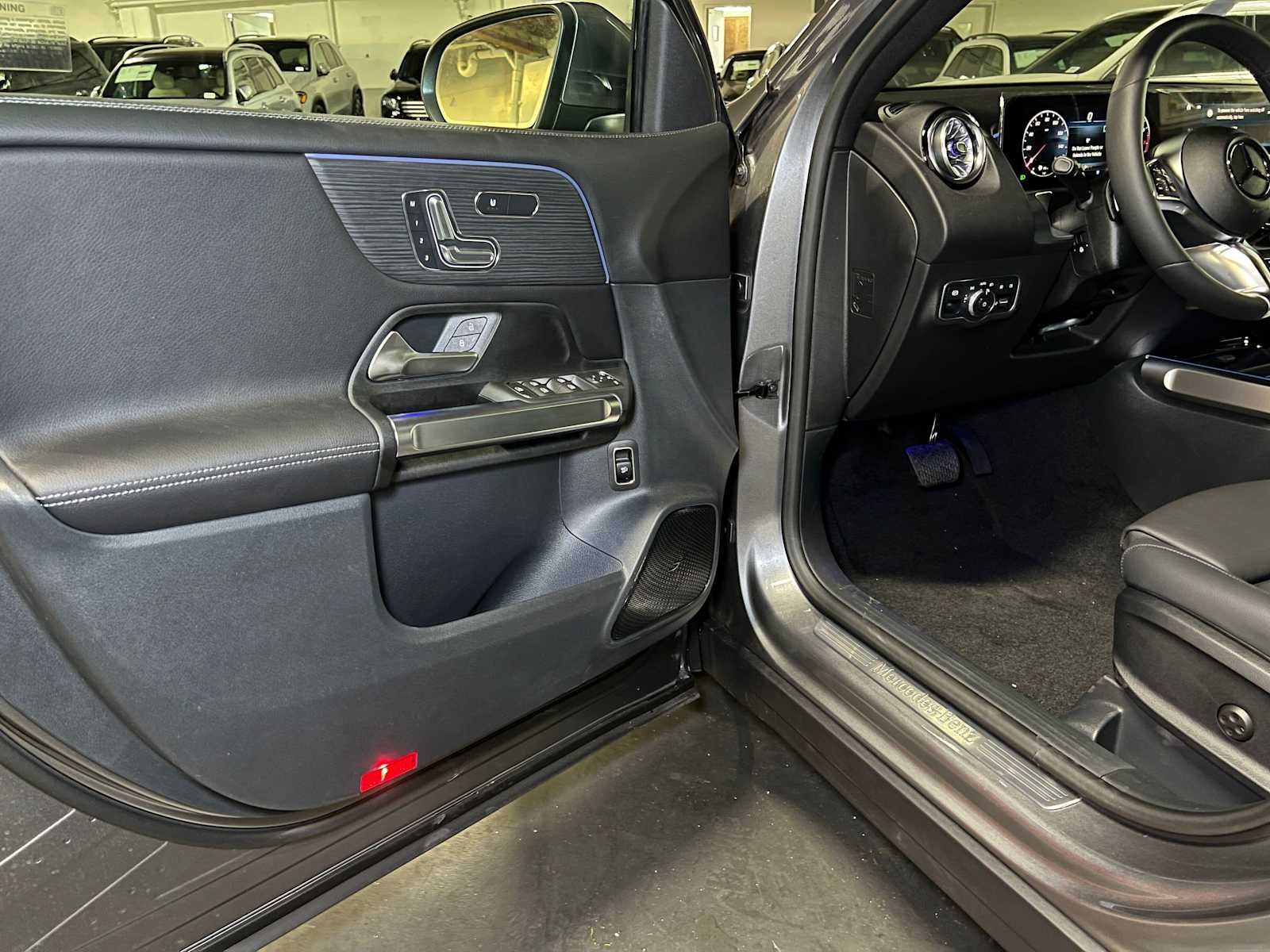 2026 Mercedes-Benz GLB 250 4MATIC® SUV