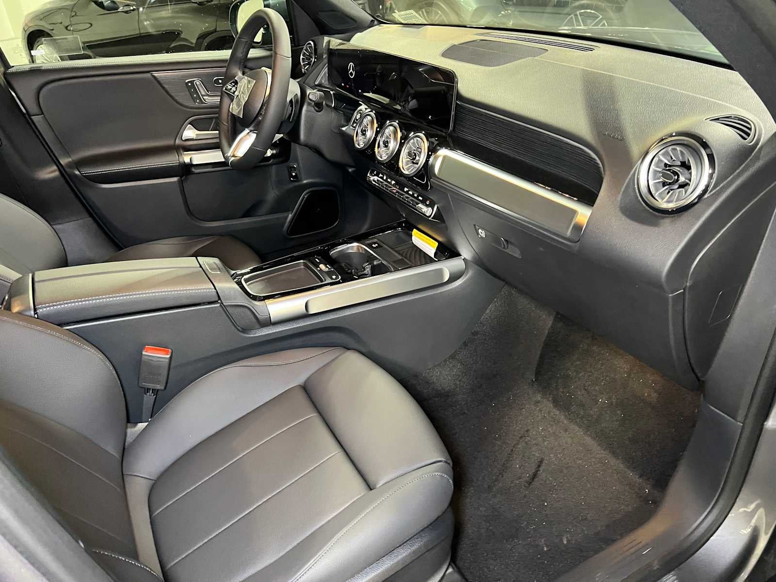 2026 Mercedes-Benz GLB 250 4MATIC® SUV