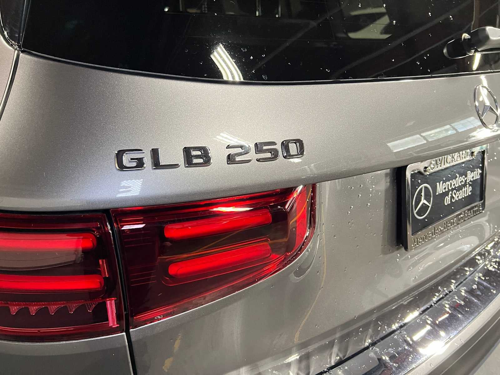 2026 Mercedes-Benz GLB 250 4MATIC® SUV