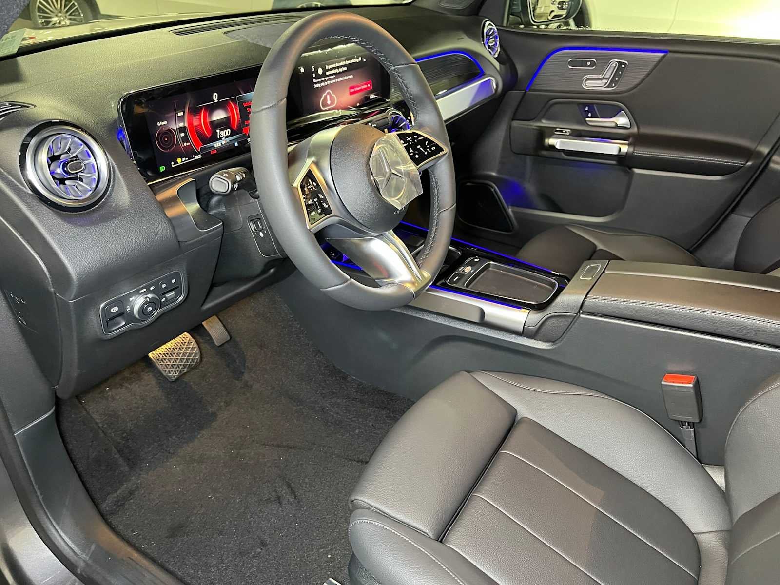 2026 Mercedes-Benz GLB 250 4MATIC® SUV