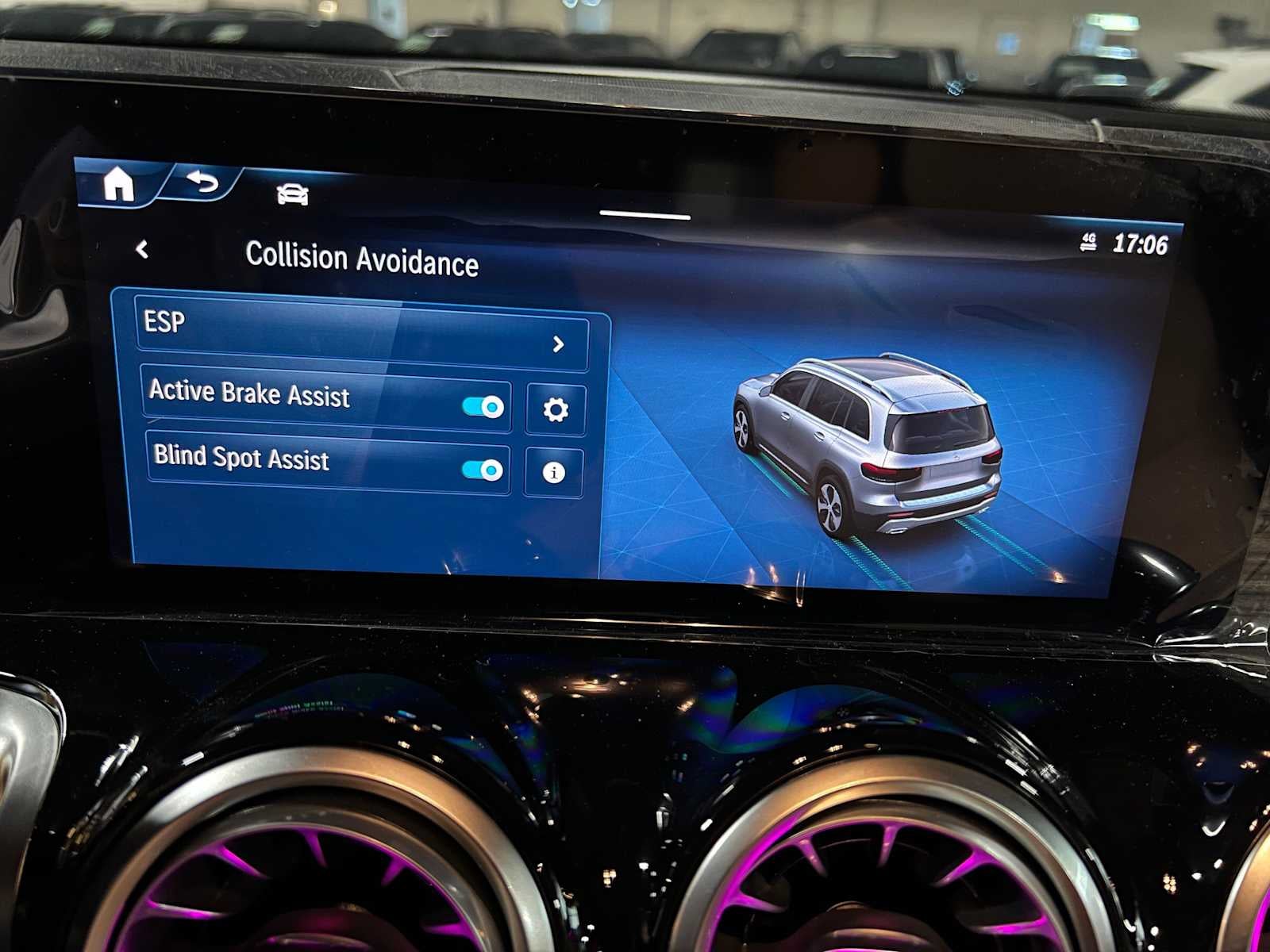 2026 Mercedes-Benz GLB 250 4MATIC® SUV