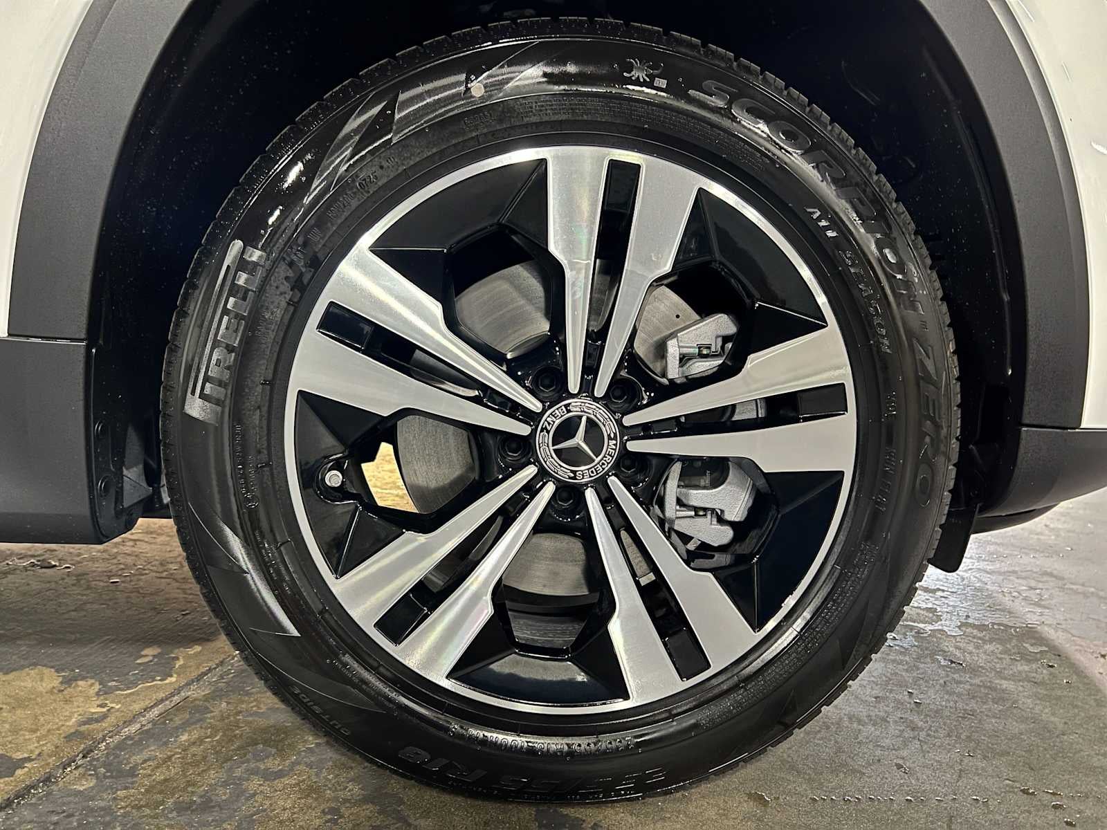 2026 Mercedes-Benz GLB 250 4MATIC® SUV