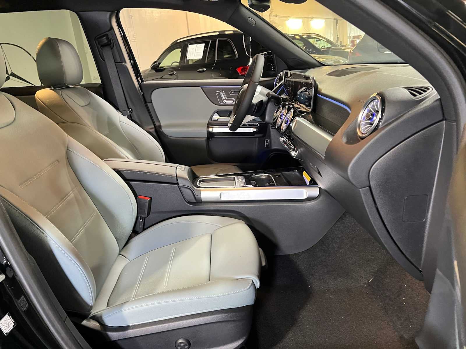 2026 Mercedes-Benz GLB 250 4MATIC® SUV