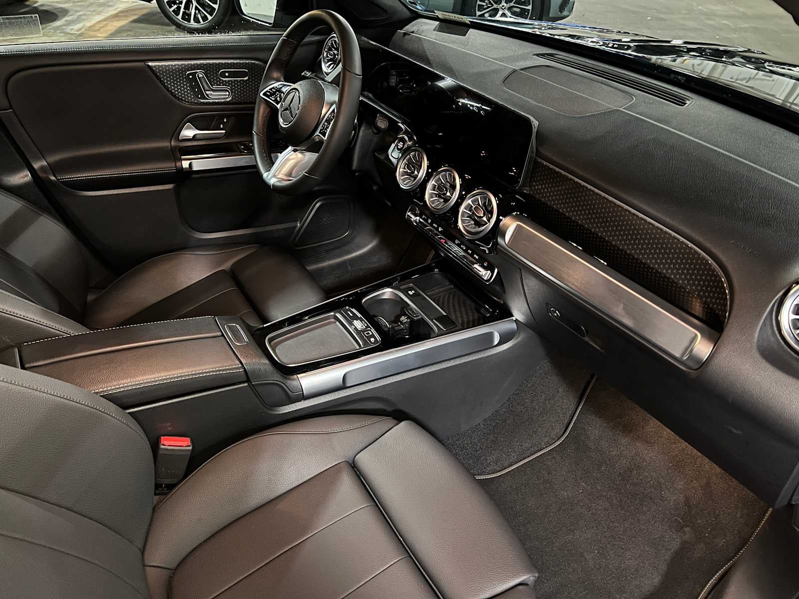 2025 Mercedes-Benz GLB GLB 250