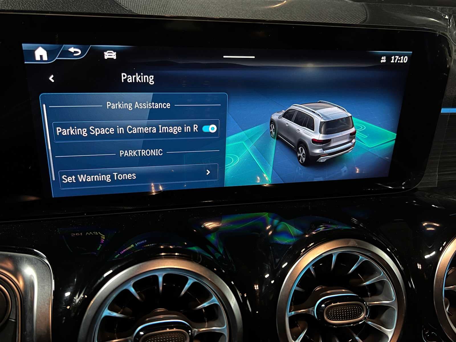 2026 Mercedes-Benz GLB 250 4MATIC® SUV