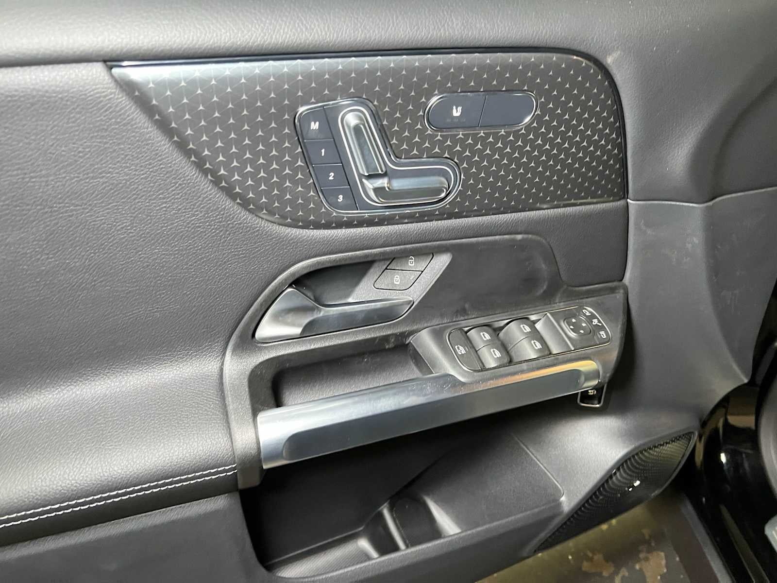 2026 Mercedes-Benz GLB 250 4MATIC® SUV