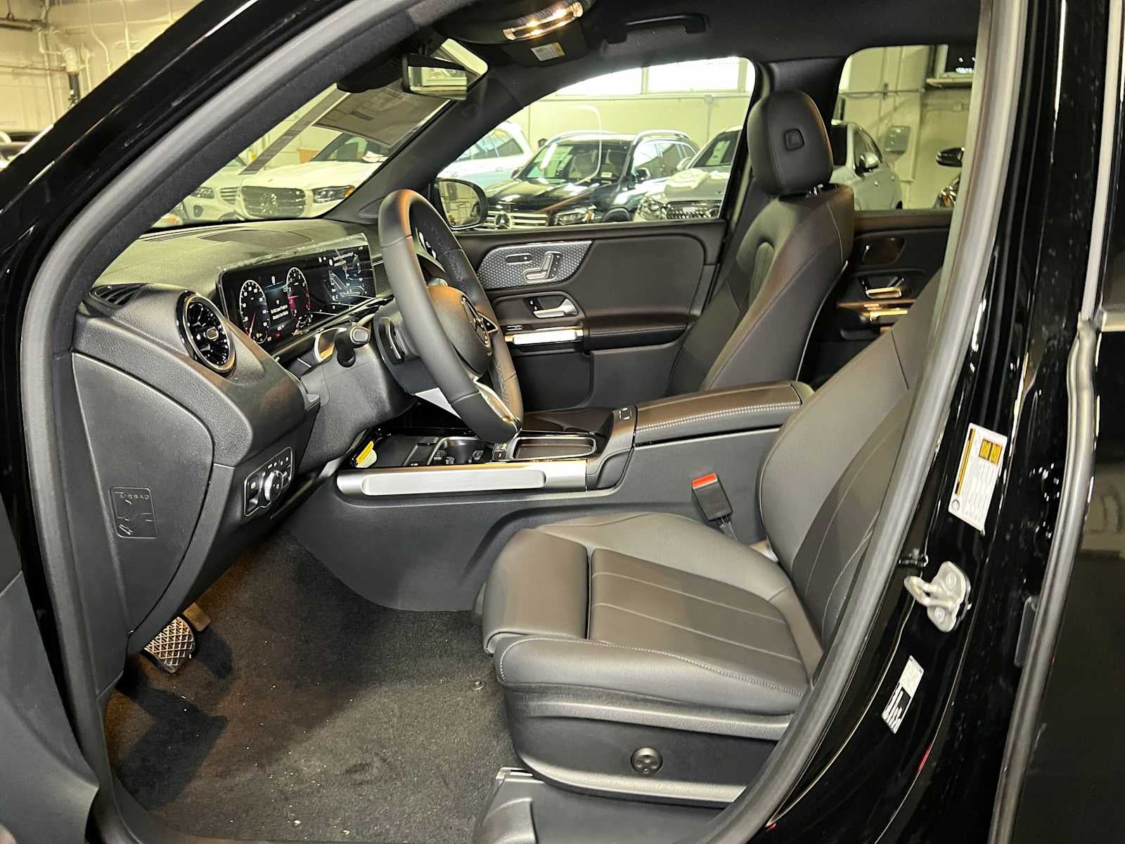 2026 Mercedes-Benz GLB 250 4MATIC® SUV