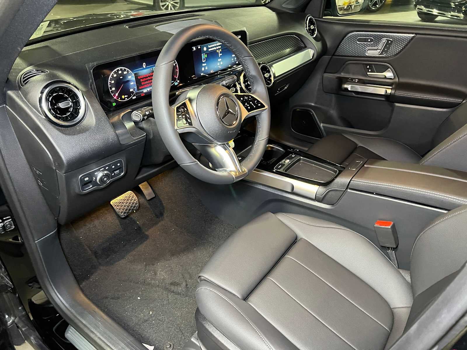 2026 Mercedes-Benz GLB 250 4MATIC® SUV