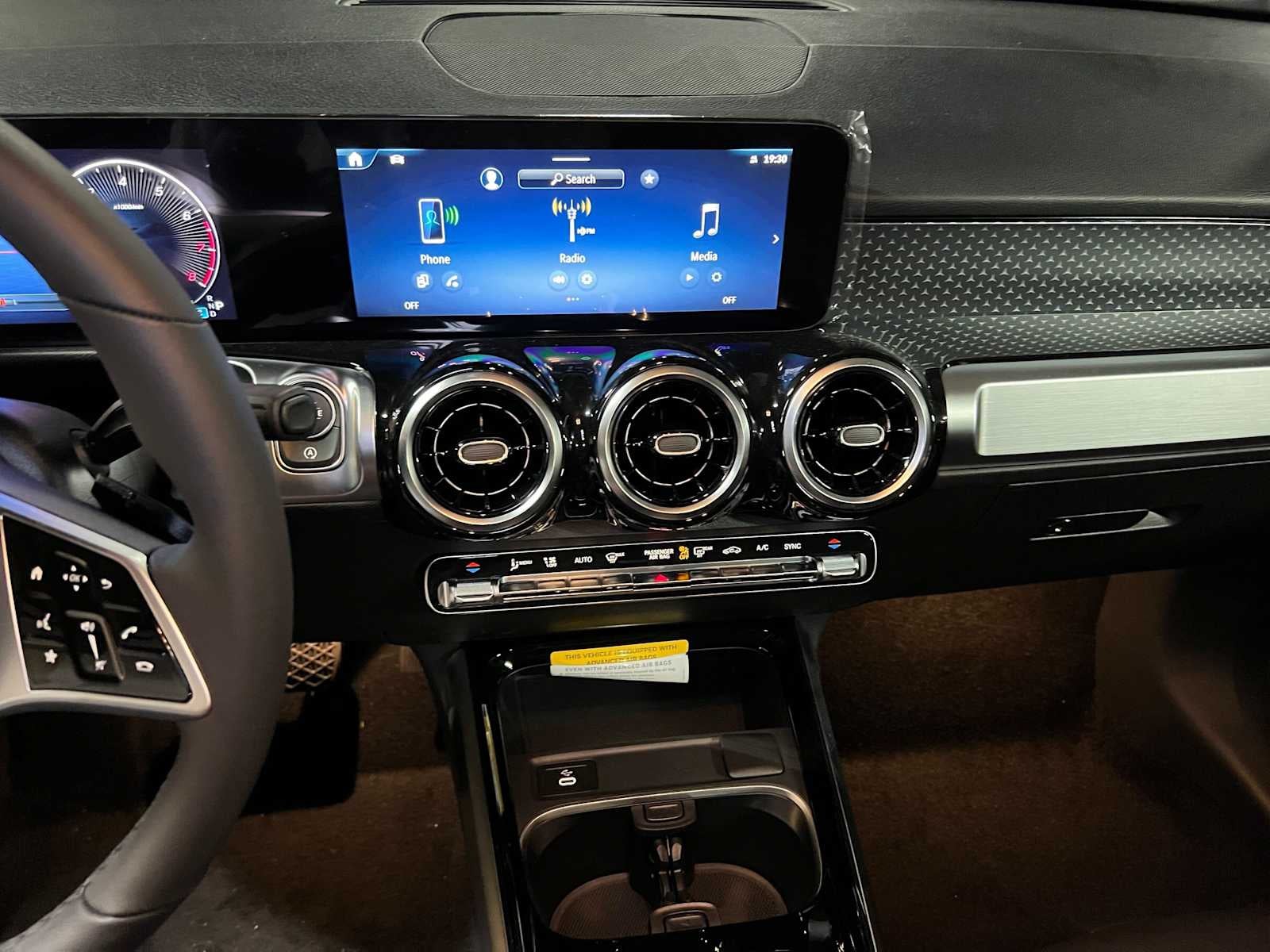 2026 Mercedes-Benz GLB 250 4MATIC® SUV