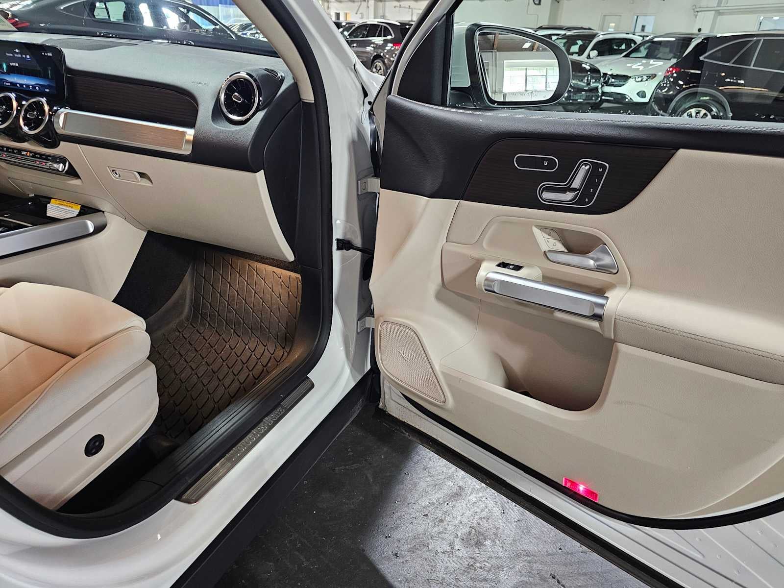 2026 Mercedes-Benz GLB 250 4MATIC® SUV