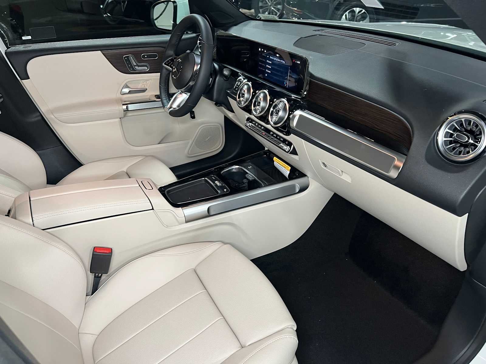 2026 Mercedes-Benz GLB 250 4MATIC® SUV