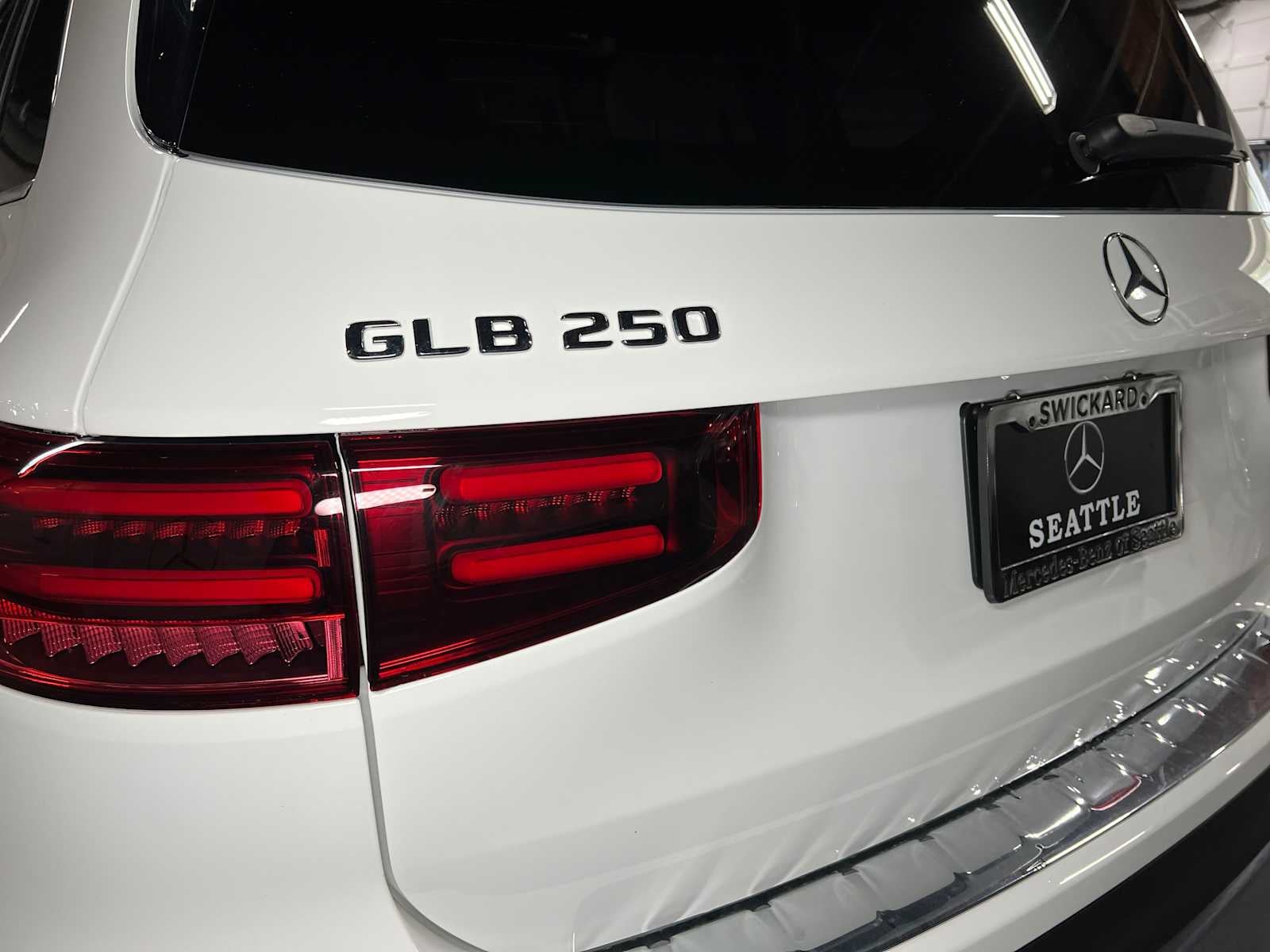2026 Mercedes-Benz GLB 250 4MATIC® SUV
