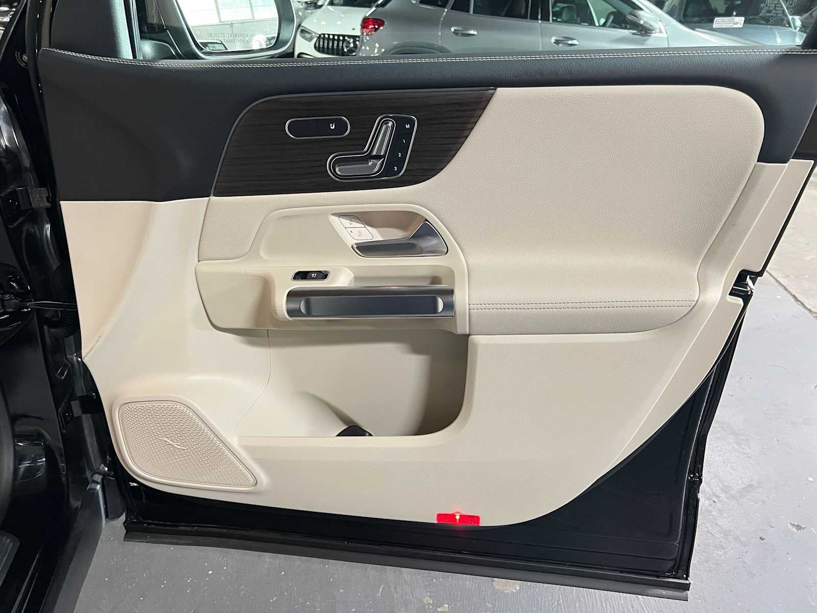 2026 Mercedes-Benz GLB 250 4MATIC® SUV