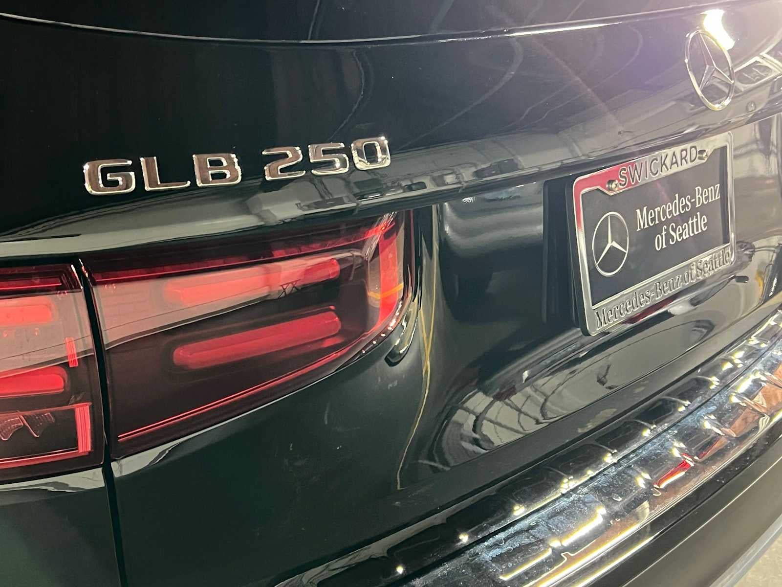 2026 Mercedes-Benz GLB 250 4MATIC® SUV