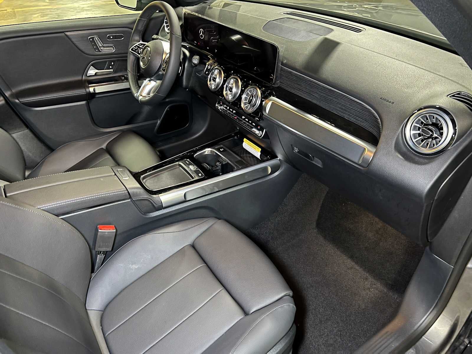 2026 Mercedes-Benz GLB 250 4MATIC® SUV