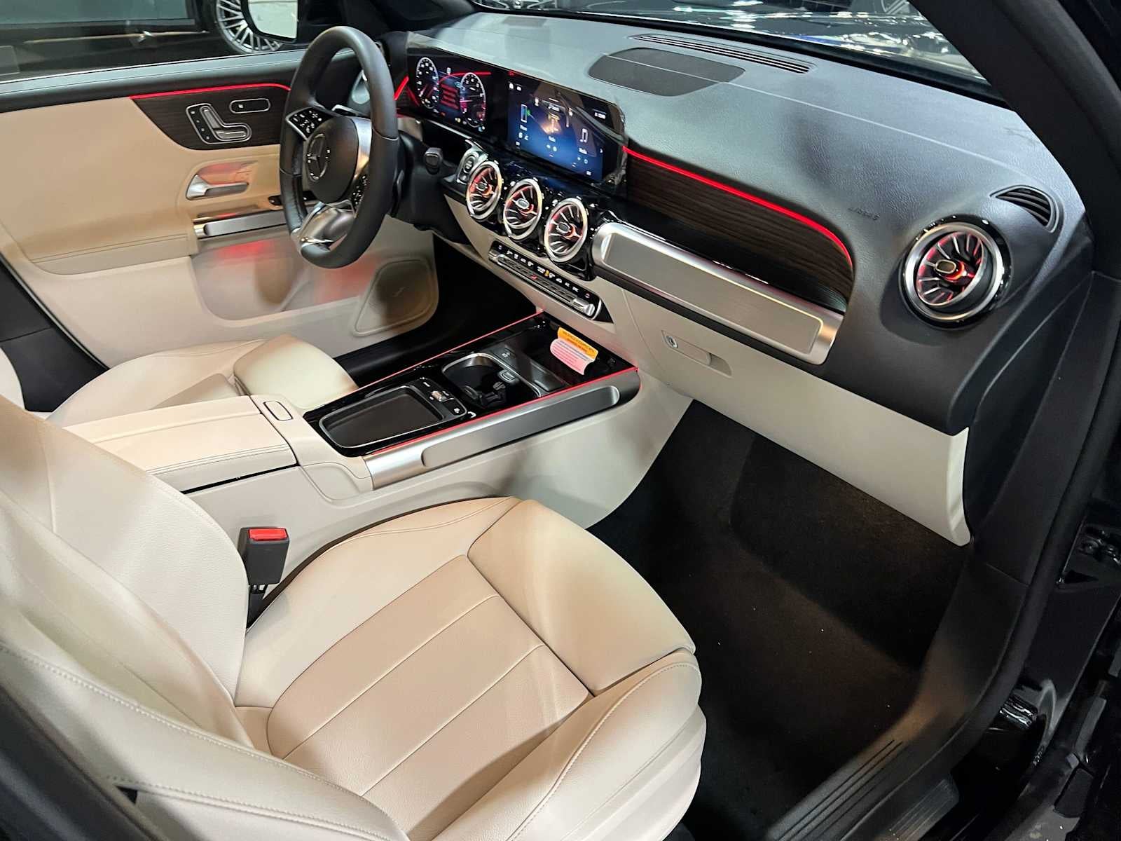 2026 Mercedes-Benz GLB 250 4MATIC® SUV