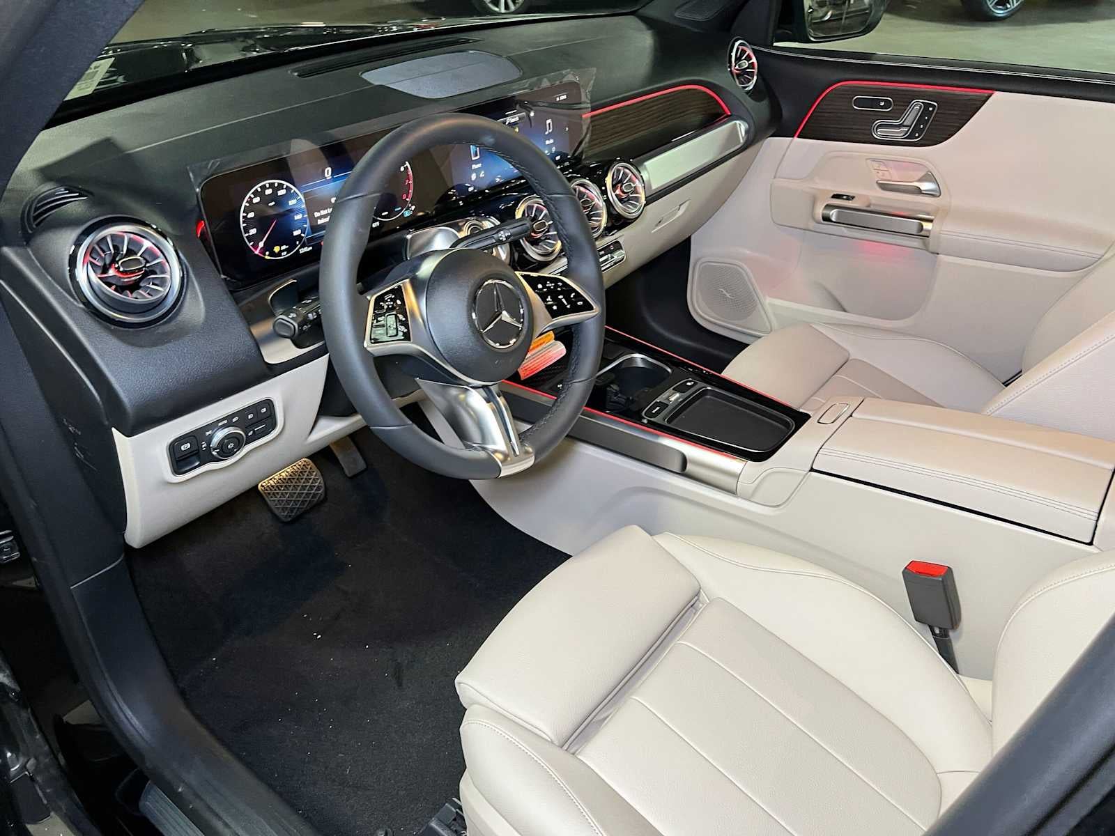 2026 Mercedes-Benz GLB 250 4MATIC® SUV