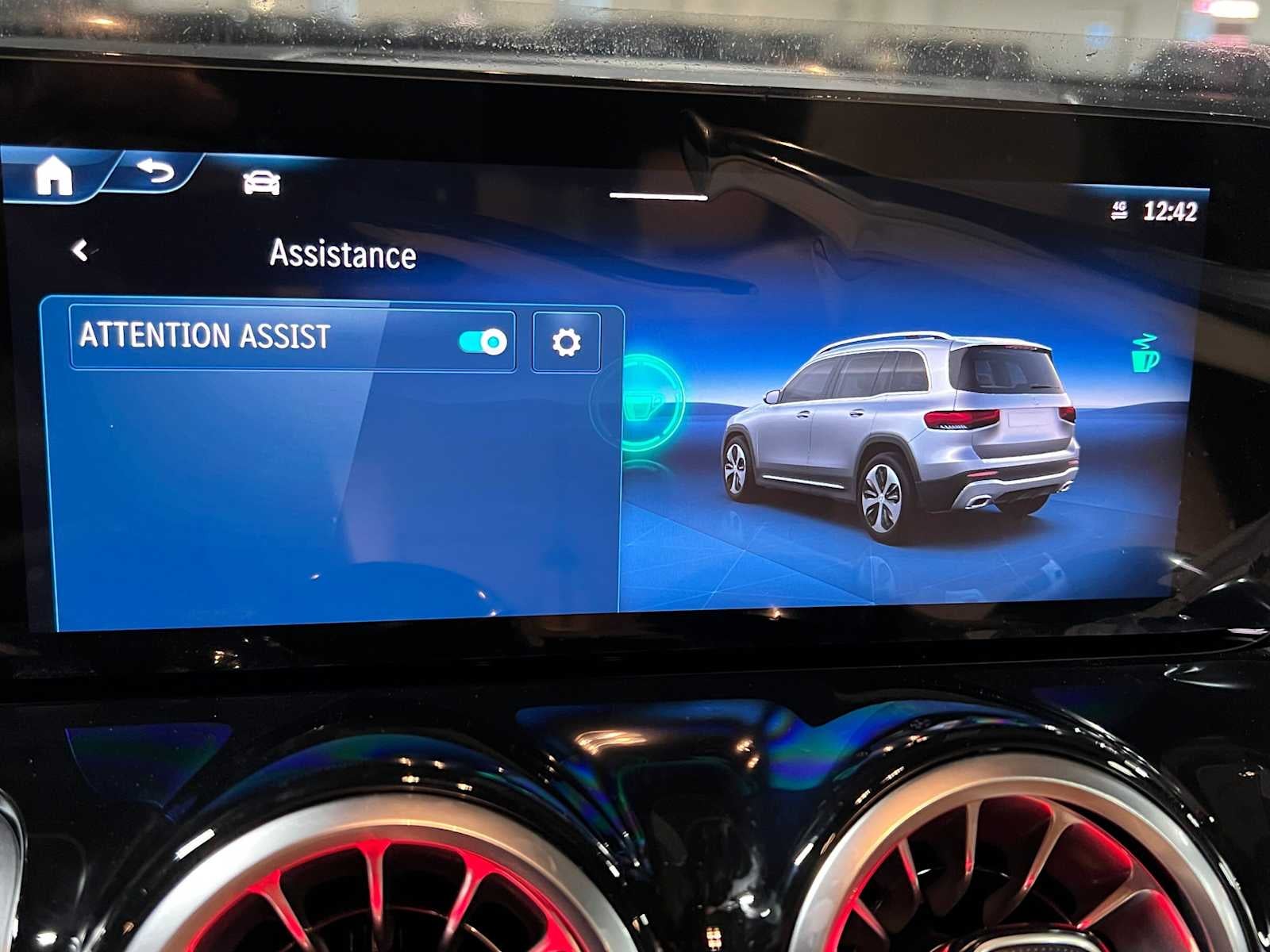 2026 Mercedes-Benz GLB 250 4MATIC® SUV