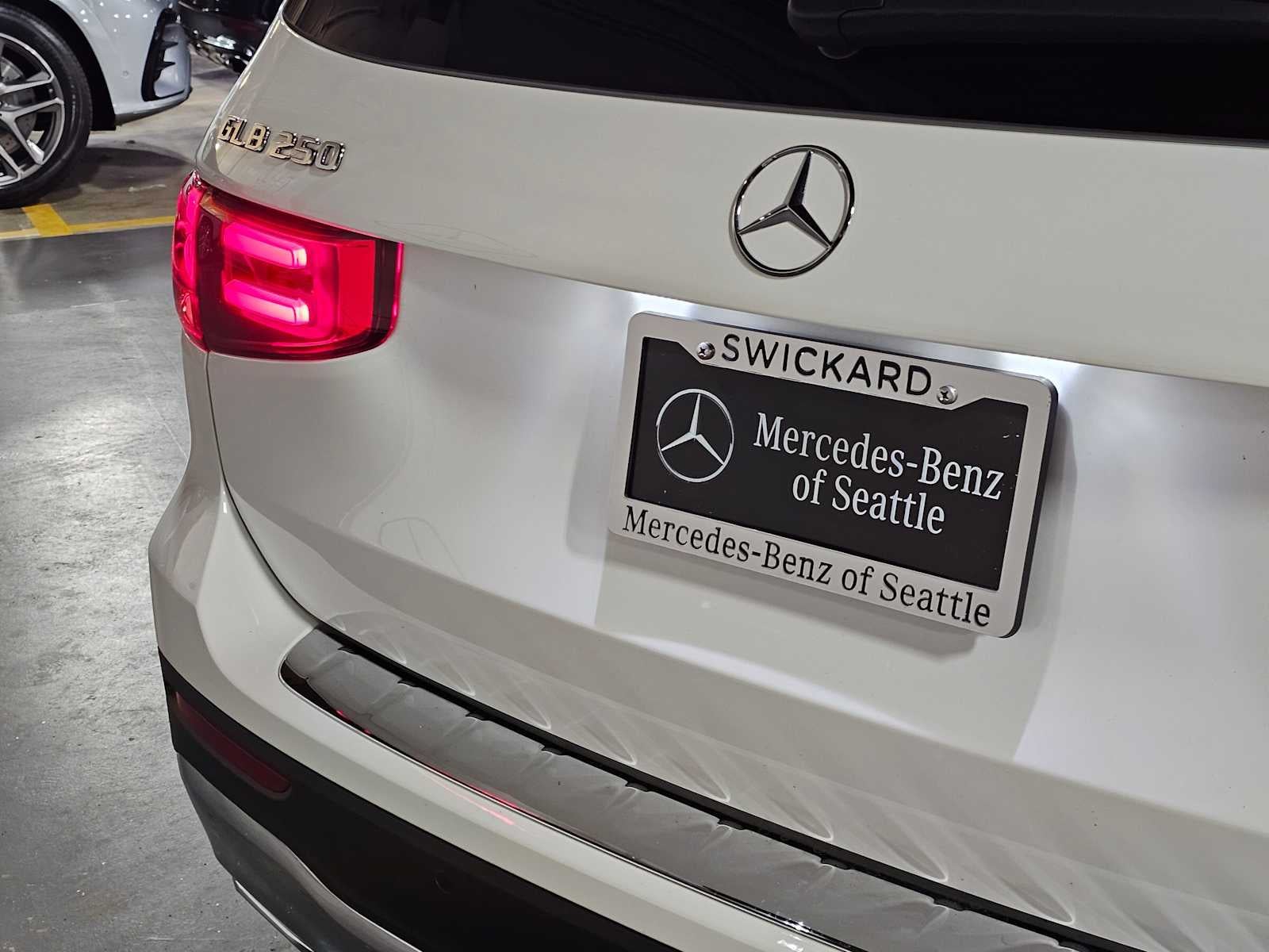 2026 Mercedes-Benz GLB 250 4MATIC® SUV