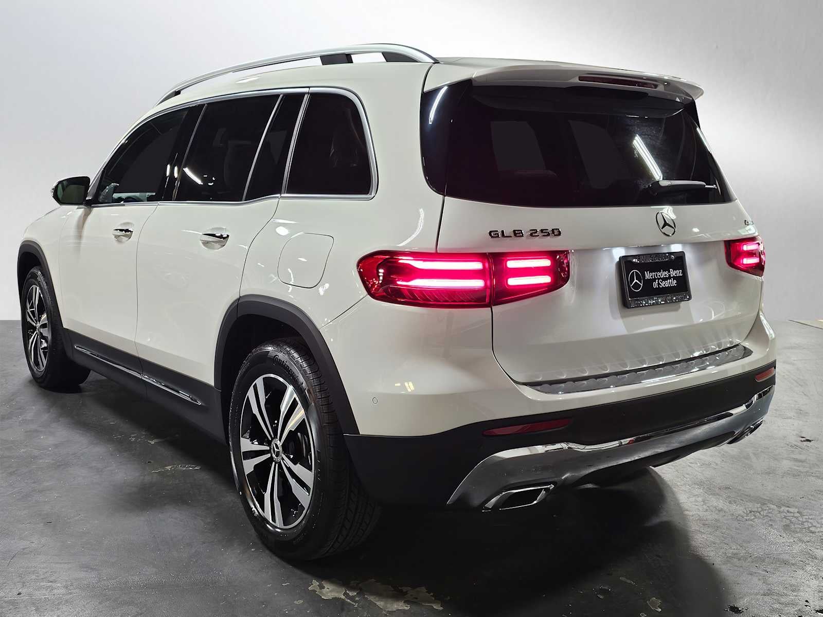 2026 Mercedes-Benz GLB 250 4MATIC® SUV