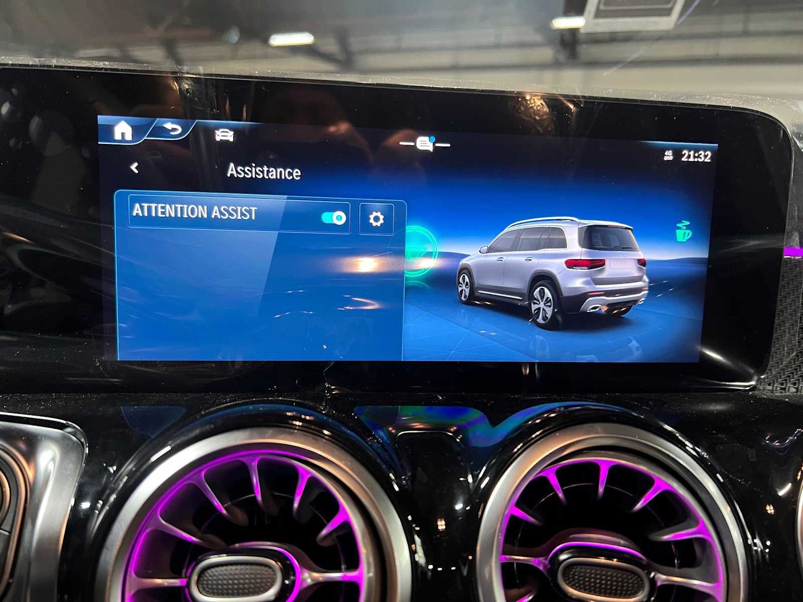 2026 Mercedes-Benz GLB 250 4MATIC® SUV