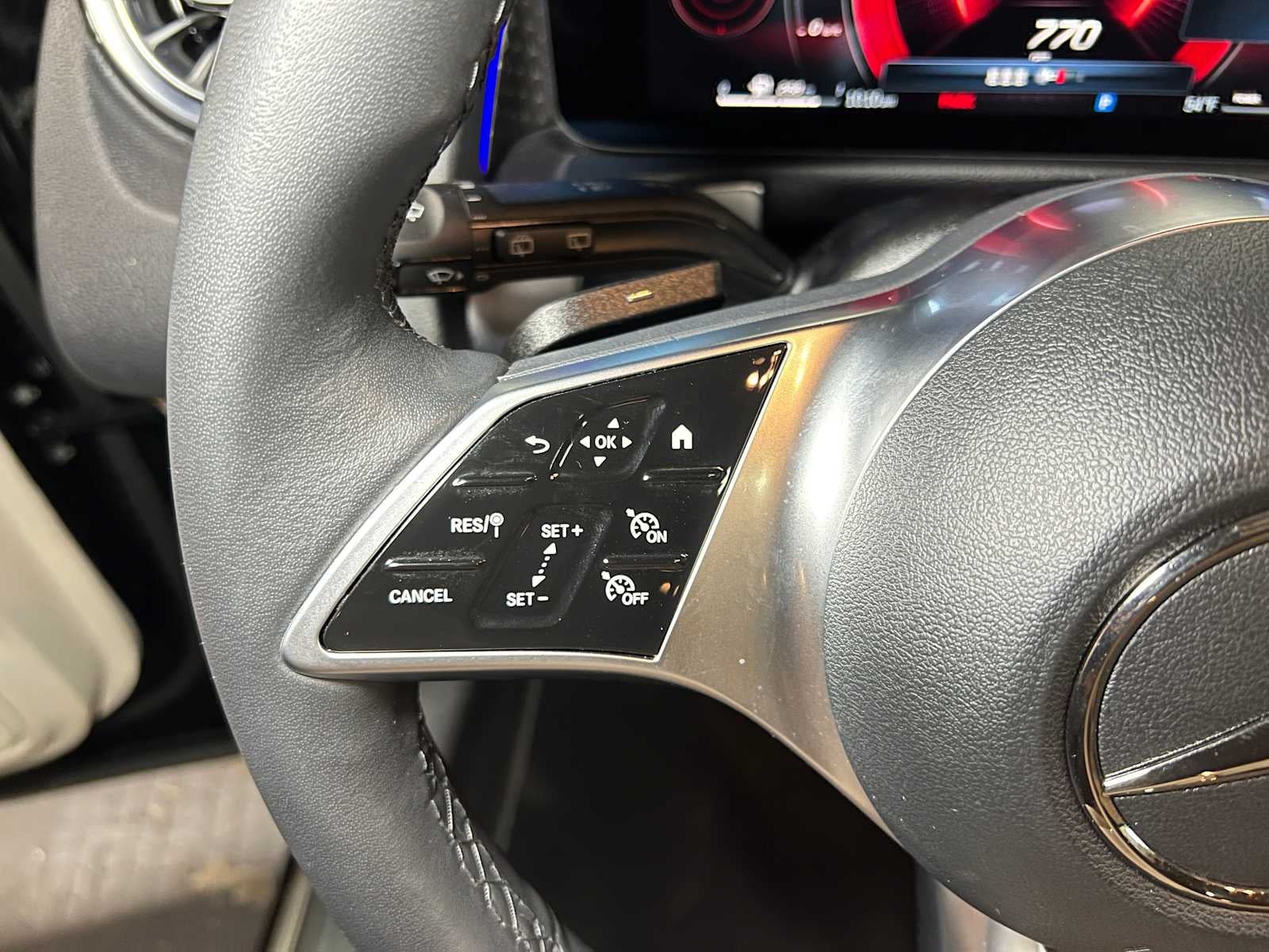 2025 Mercedes-Benz GLB 250 4MATIC® SUV