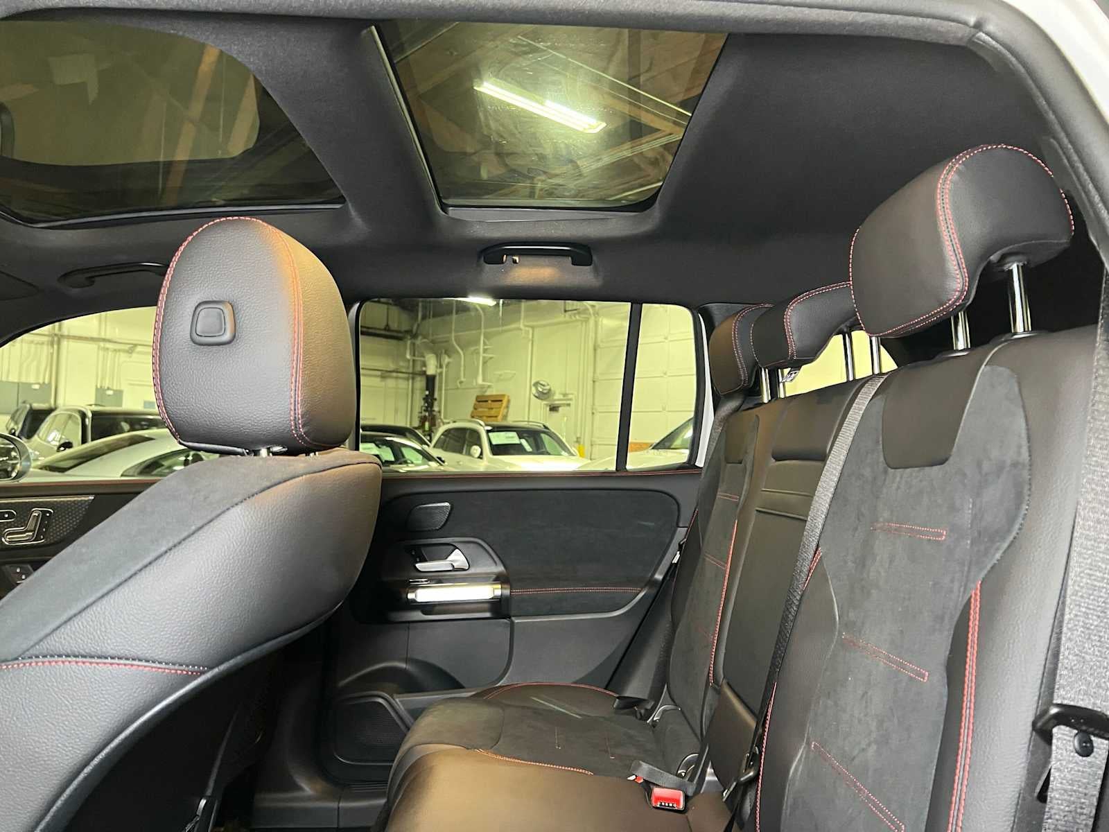 2026 Mercedes-Benz GLB 250 4MATIC® SUV