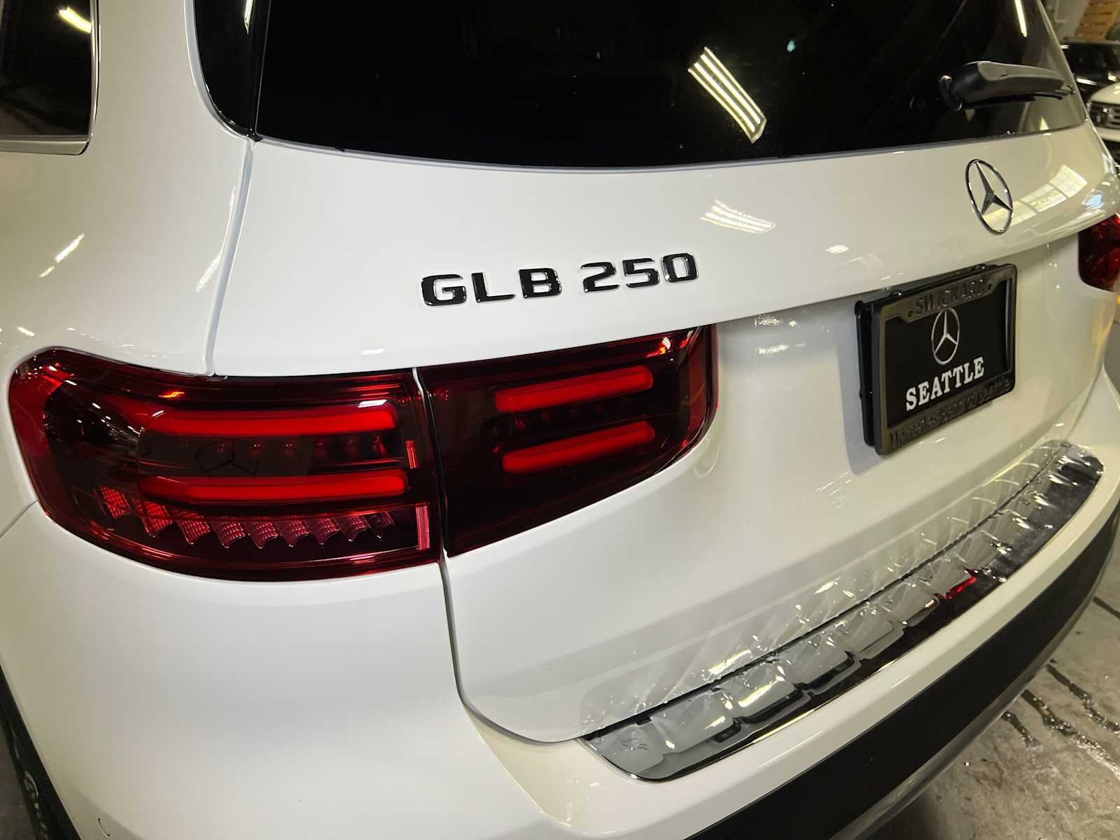 2026 Mercedes-Benz GLB 250 4MATIC® SUV
