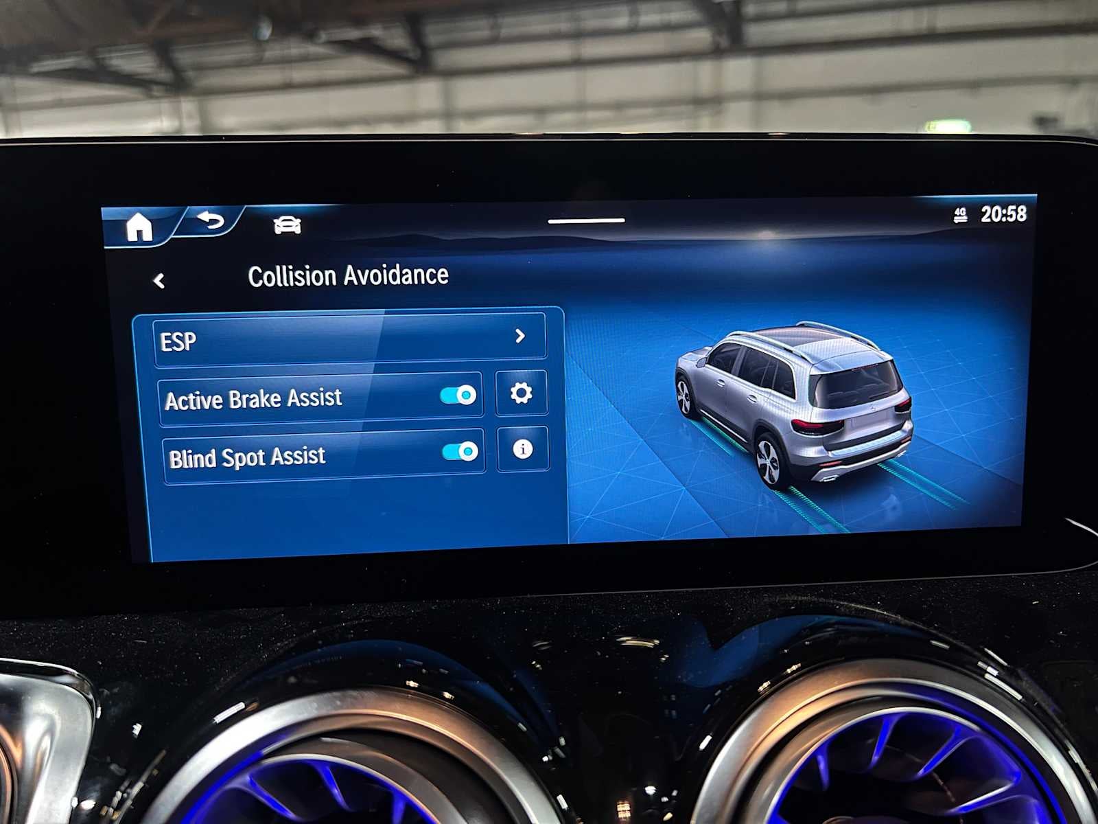 2026 Mercedes-Benz GLB 250 4MATIC® SUV