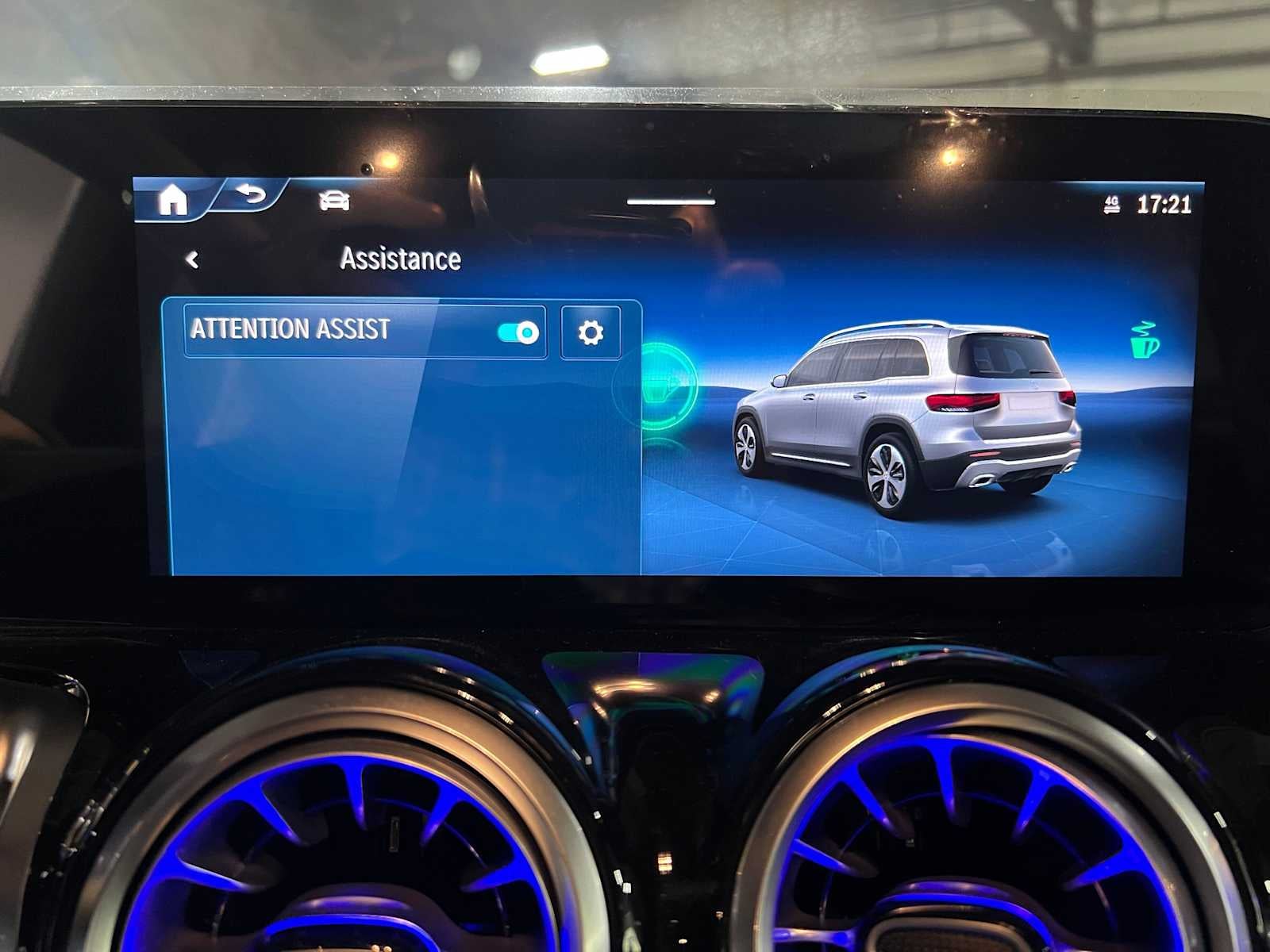 2026 Mercedes-Benz GLB 250 4MATIC® SUV