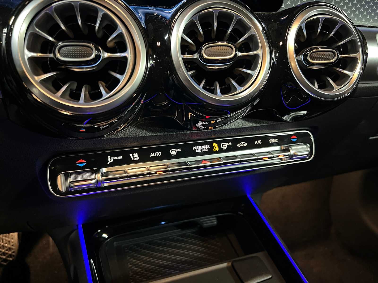 2026 Mercedes-Benz GLB 250 4MATIC® SUV