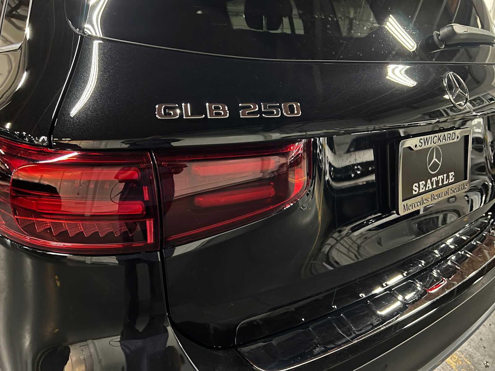 2026 Mercedes-Benz GLB 250 4MATIC® SUV