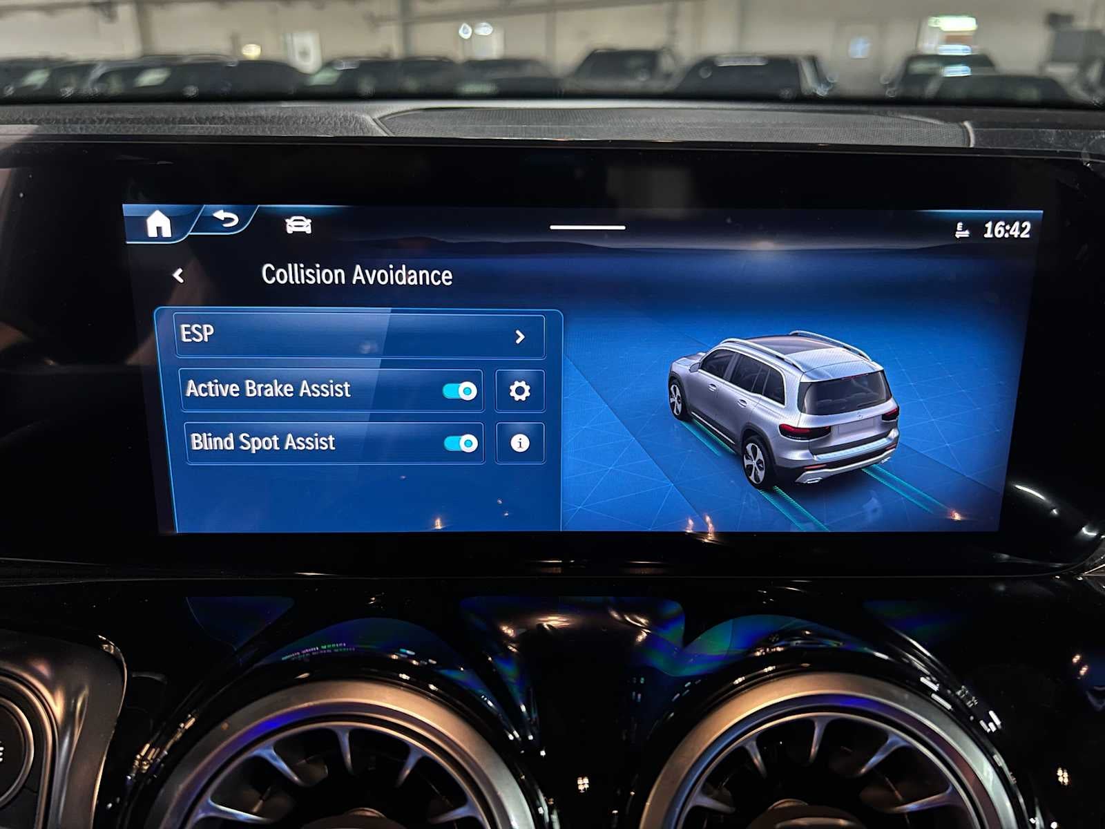 2026 Mercedes-Benz GLB 250 4MATIC® SUV