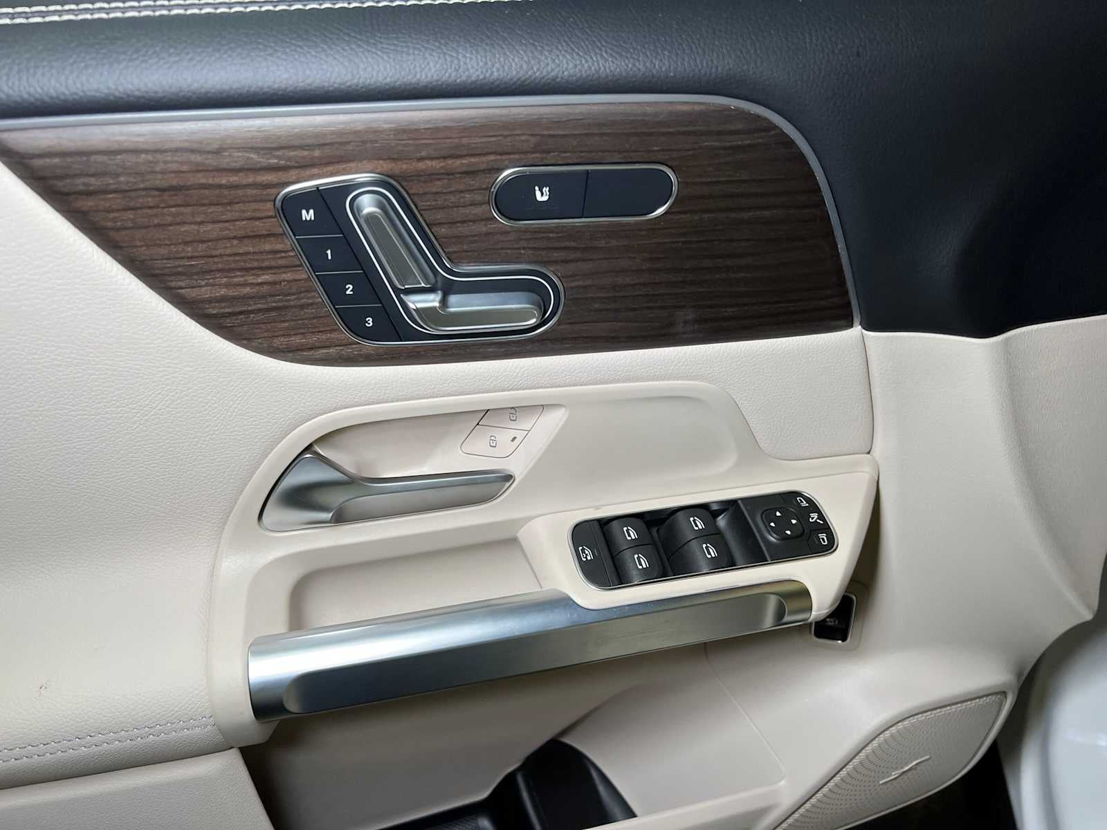 2026 Mercedes-Benz GLB 250 4MATIC® SUV