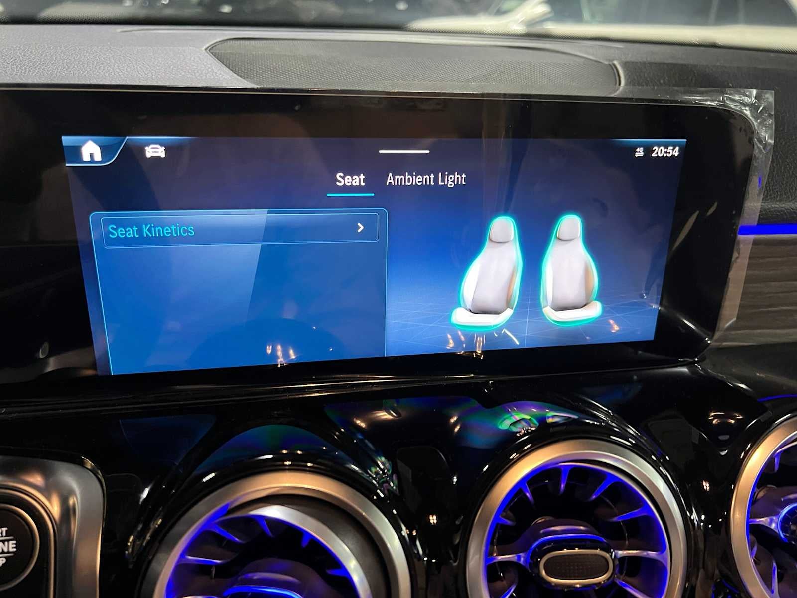 2026 Mercedes-Benz GLB 250 4MATIC® SUV