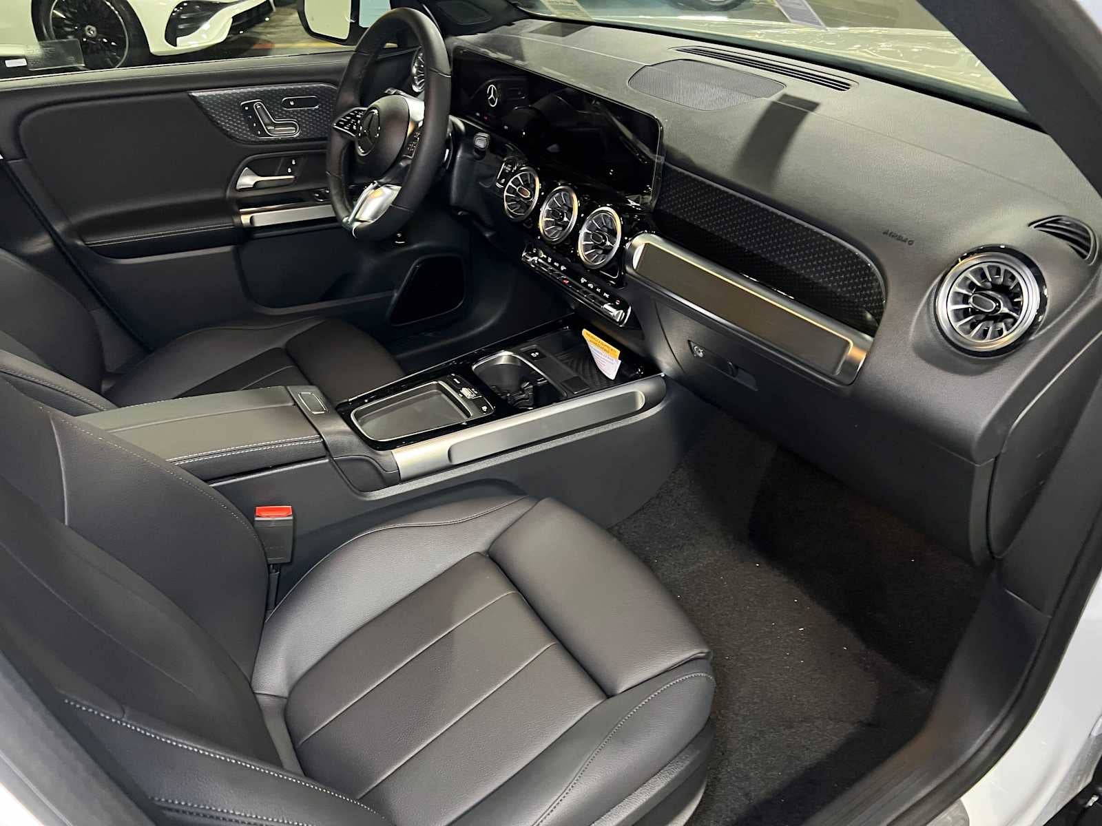 2026 Mercedes-Benz GLB 250 4MATIC® SUV