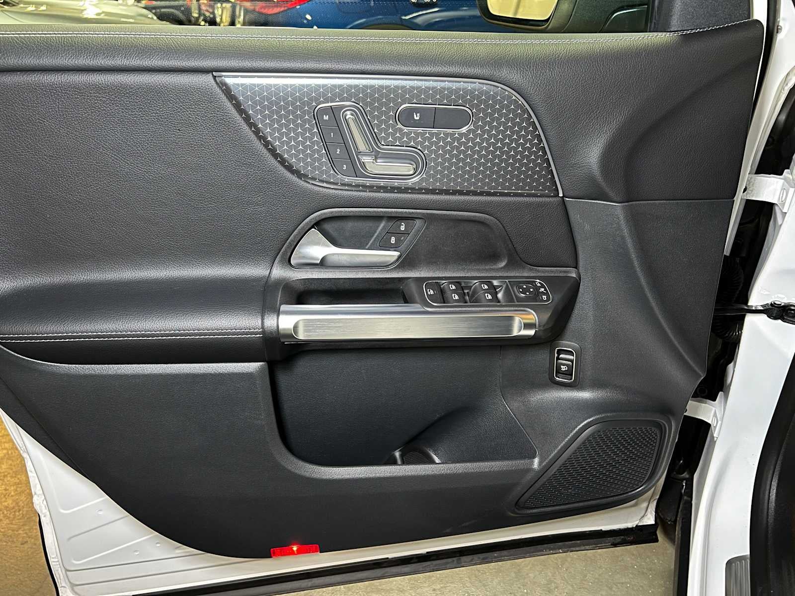 2025 Mercedes-Benz GLB GLB 250