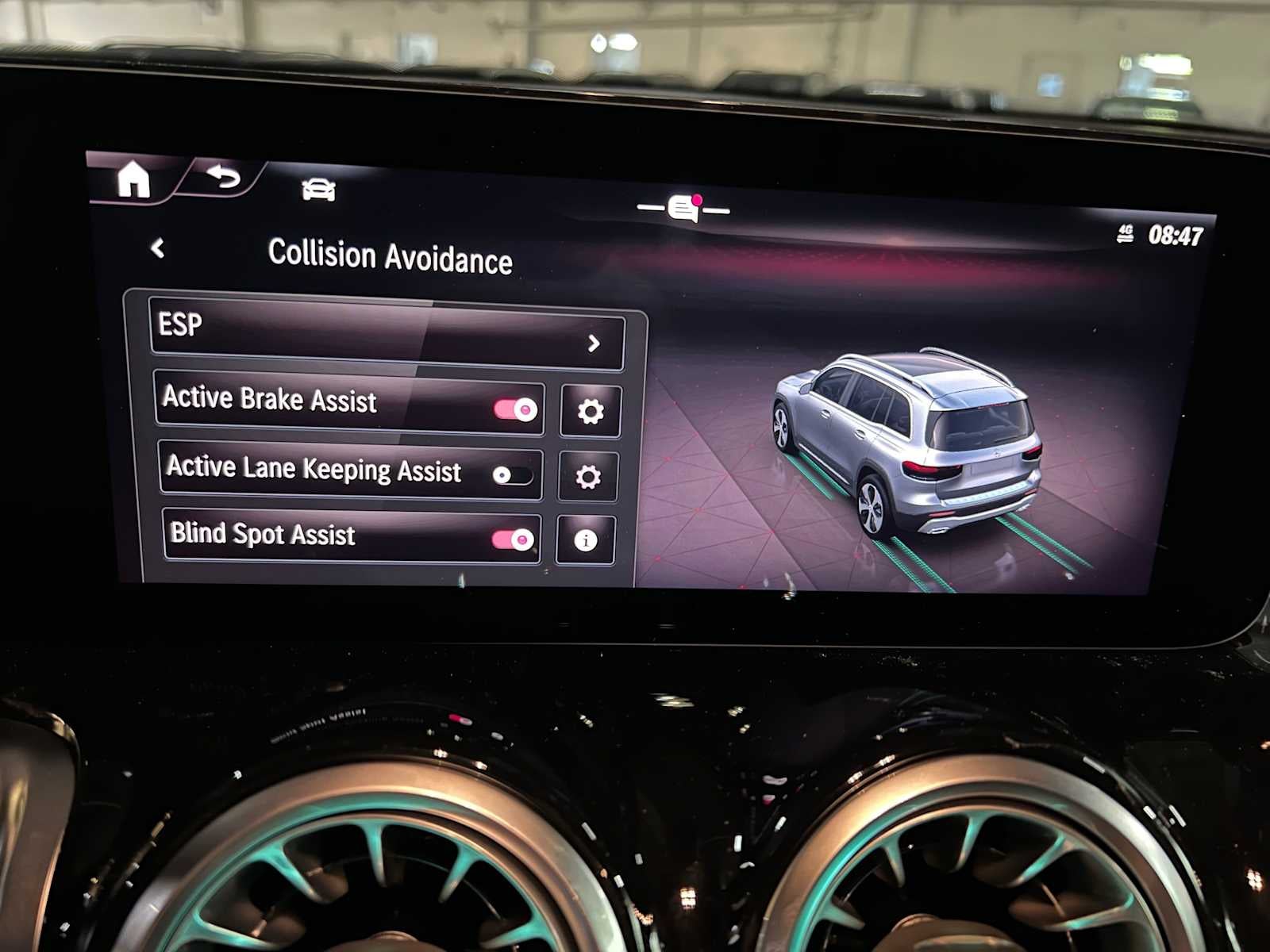 2026 Mercedes-Benz GLB 250 4MATIC® SUV
