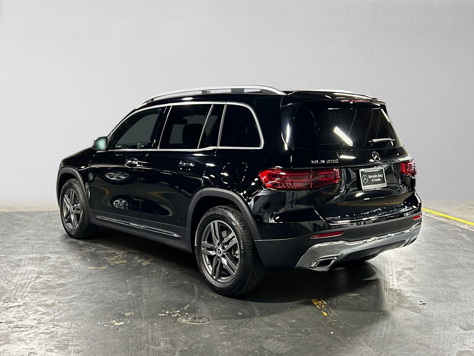 2026 Mercedes-Benz GLB 250 4MATIC® SUV