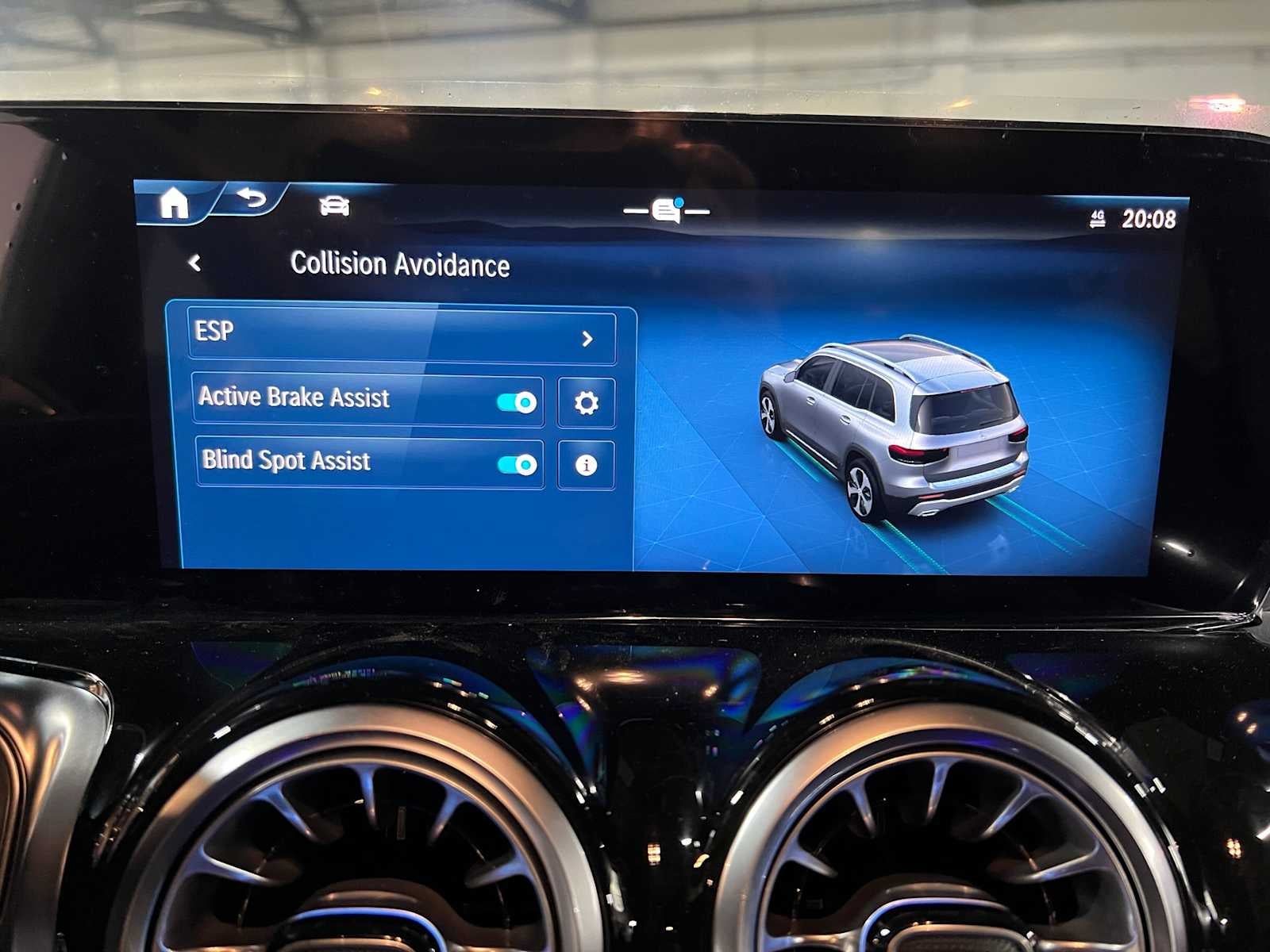 2026 Mercedes-Benz GLB 250 4MATIC® SUV