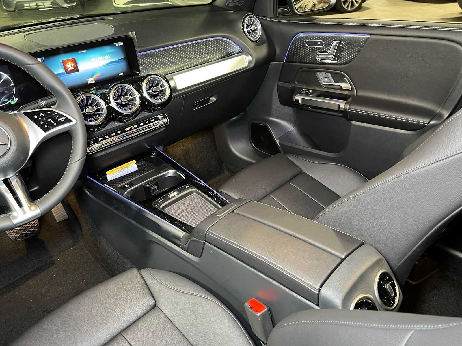 2026 Mercedes-Benz GLB 250 4MATIC® SUV