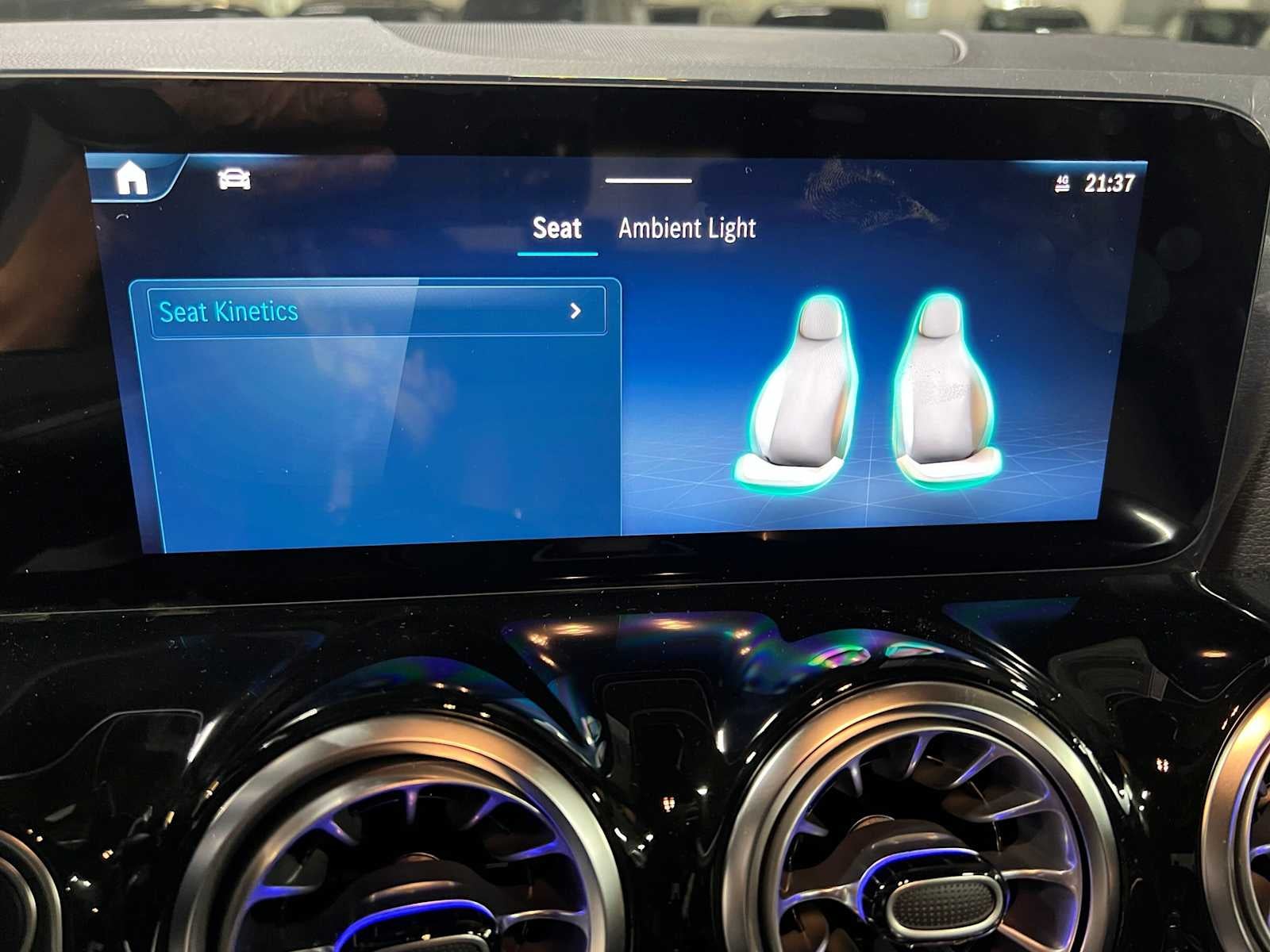 2026 Mercedes-Benz GLA 250 4MATIC® SUV