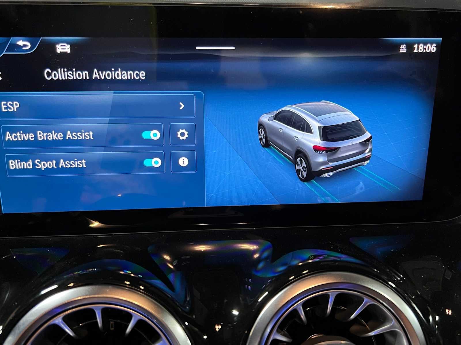 2026 Mercedes-Benz GLA 250 4MATIC® SUV