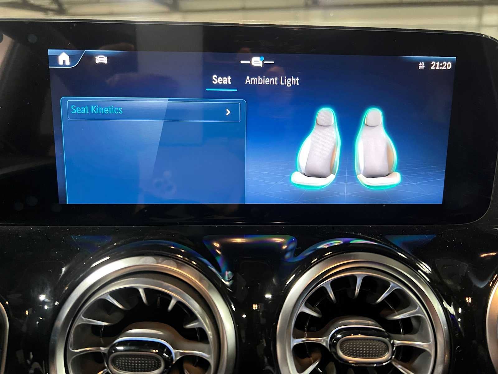2026 Mercedes-Benz GLA 250 4MATIC® SUV