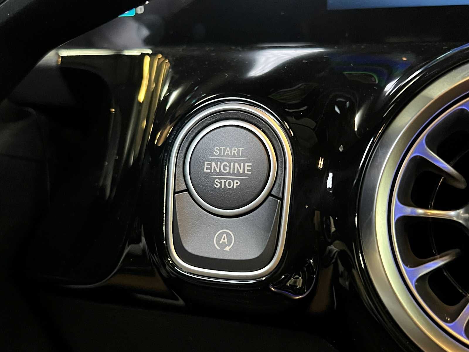 2026 Mercedes-Benz GLA 250 4MATIC® SUV